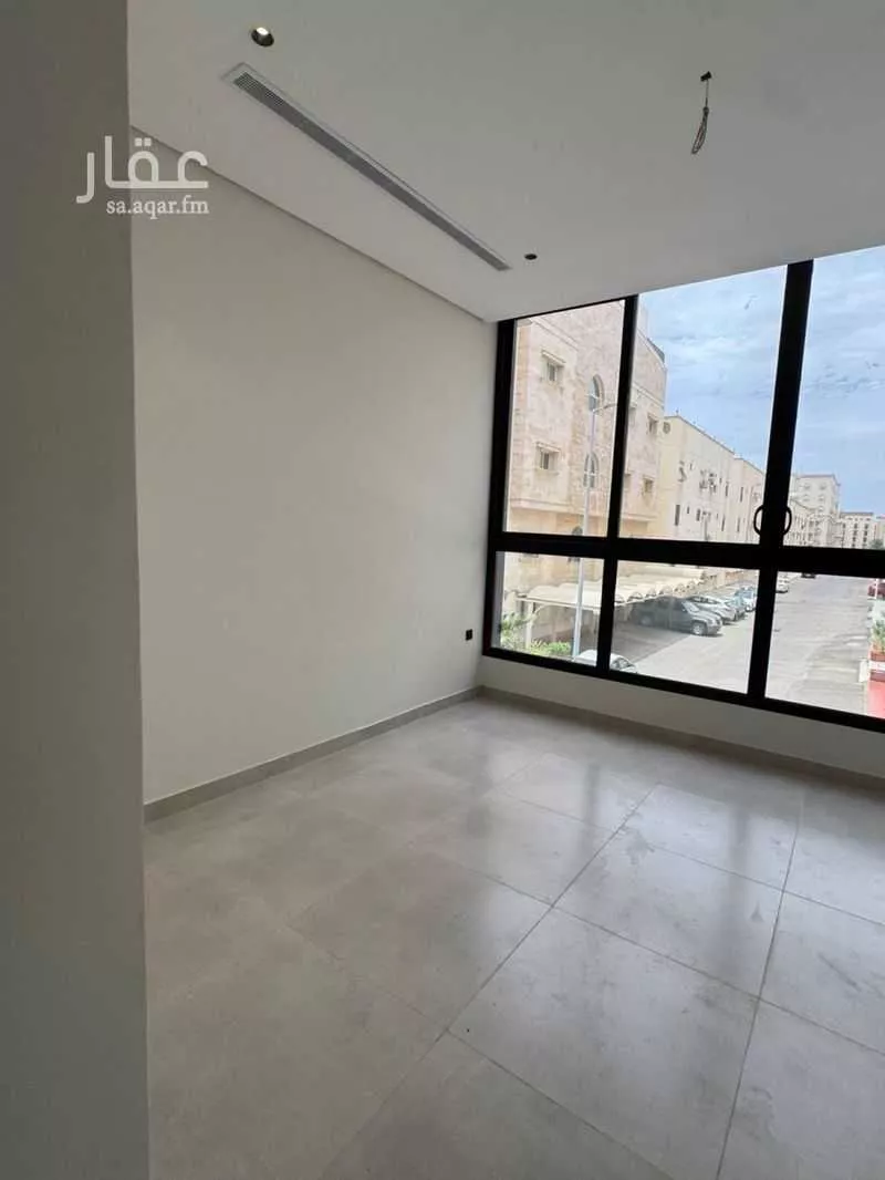 شقة 5 غرف في الروضة 2