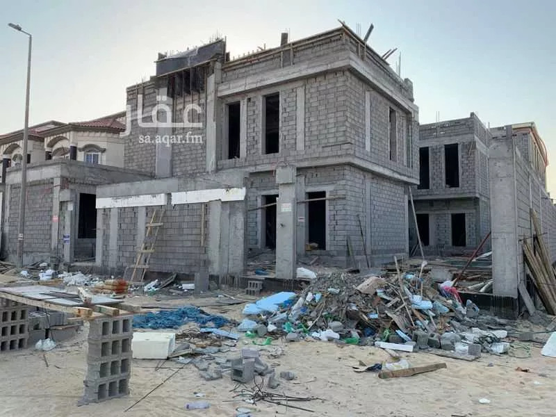 فيلا 5 غرف في الشرق 7