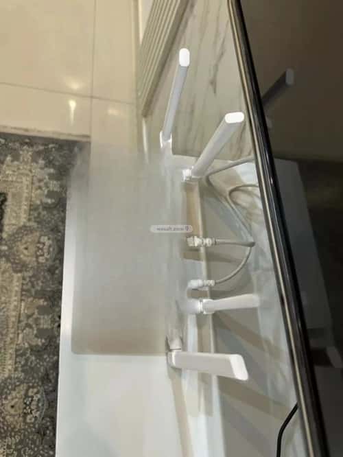 شقة 3 غرف في الملقا 9