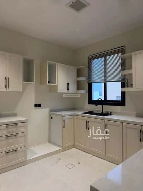 3 bedroom apartment in Al Malqa 12