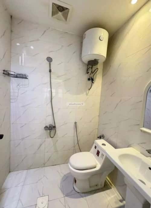 شقة 1 غرف في الملقا 11