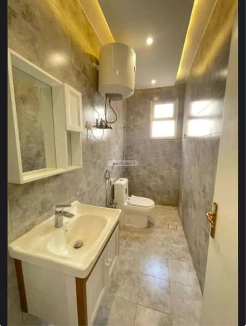 شقة 1 غرف في الملقا 5