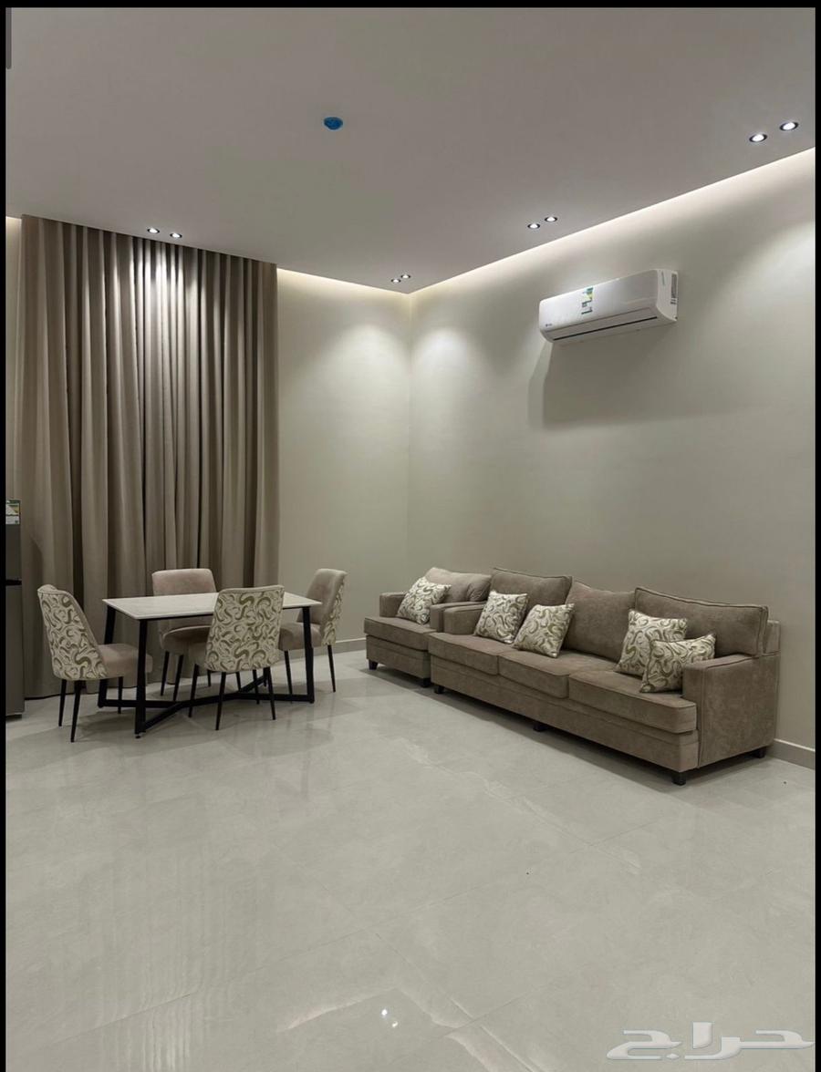 شقة 2 غرف في العارض 5