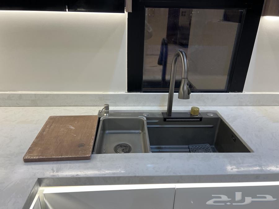 شقة 4 غرف في العارض 15