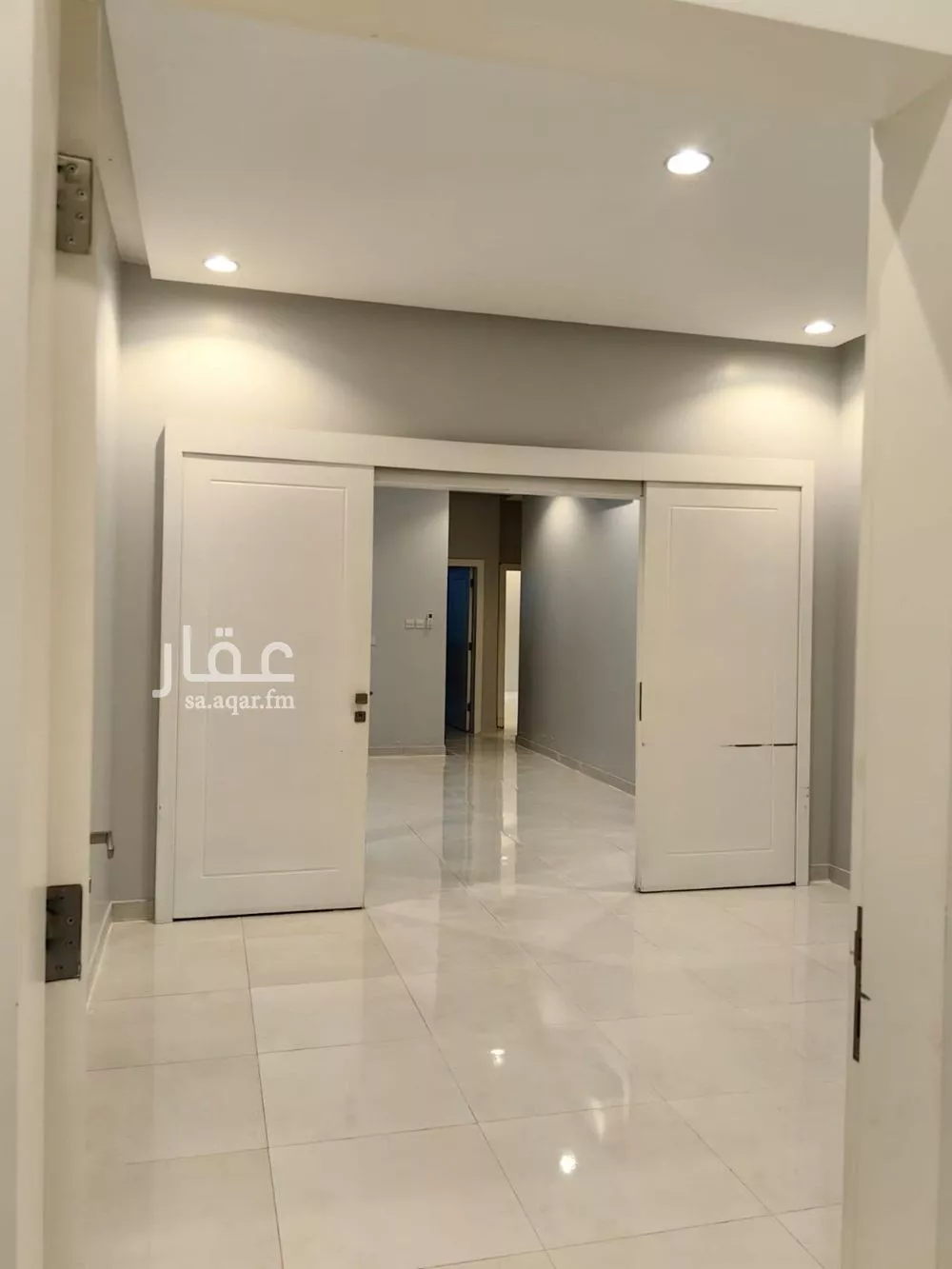 دور 3 غرف في العارض 16