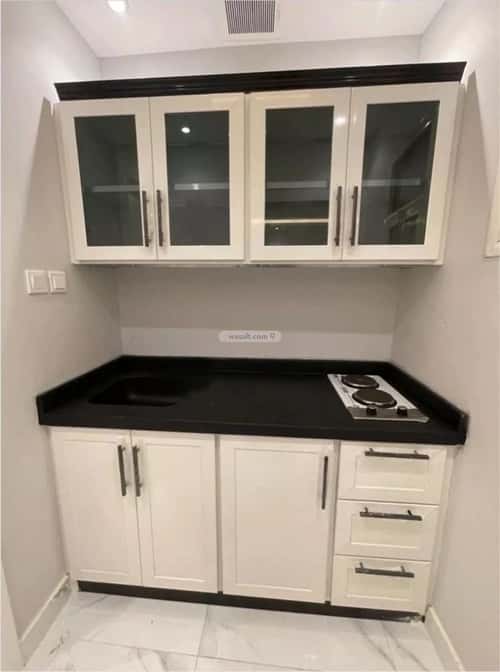 شقة 1 غرف في العقيق 8