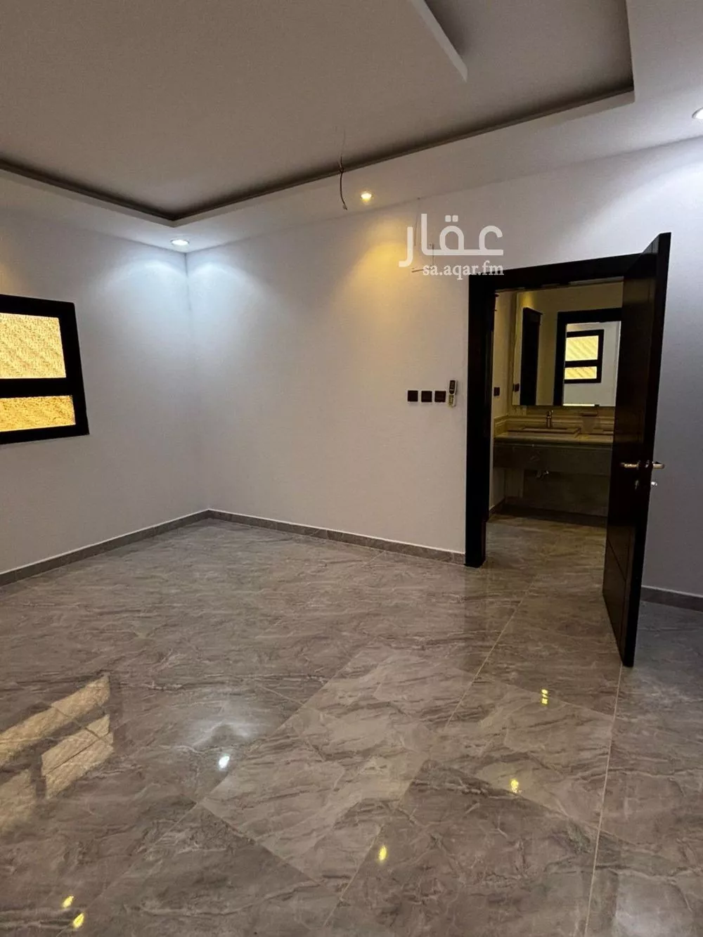 3 bedroom floor in King Faisal 9