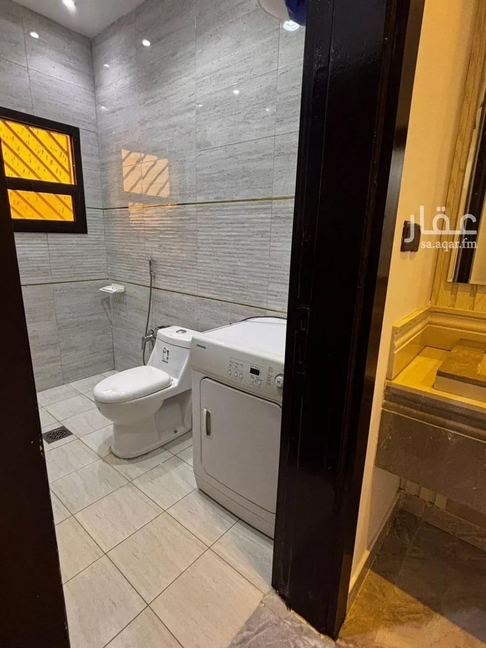 3 bedroom floor in King Faisal 10