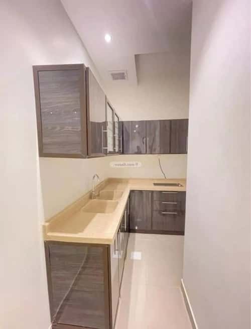 شقة 1 غرف في الملقا 8