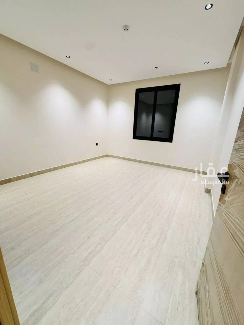 شقة 3 غرف في إشبيلية 2