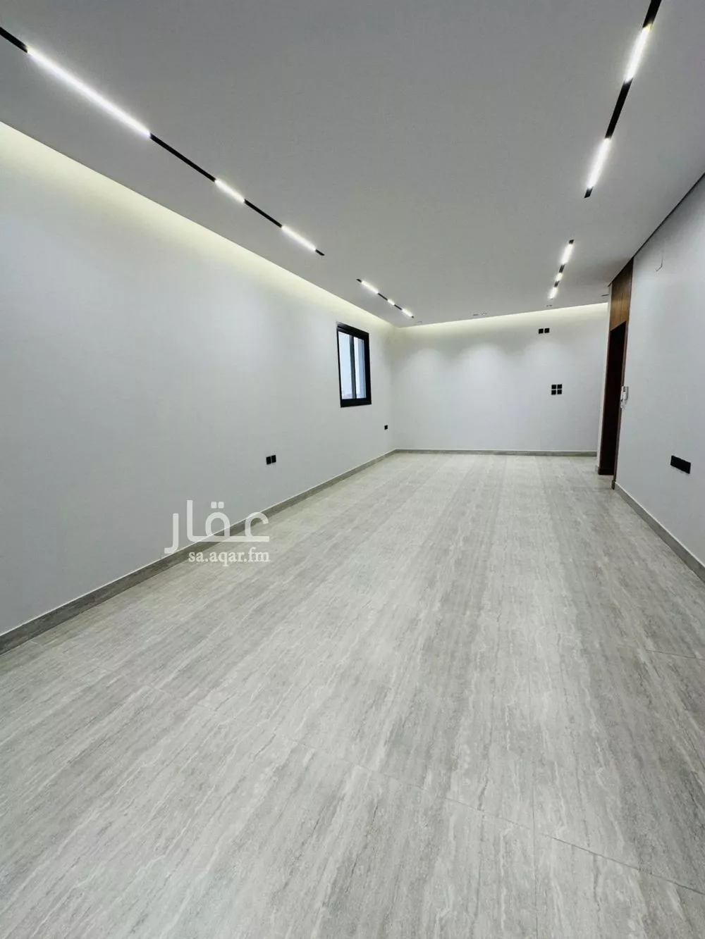 شقة 3 غرف في الخليج 12