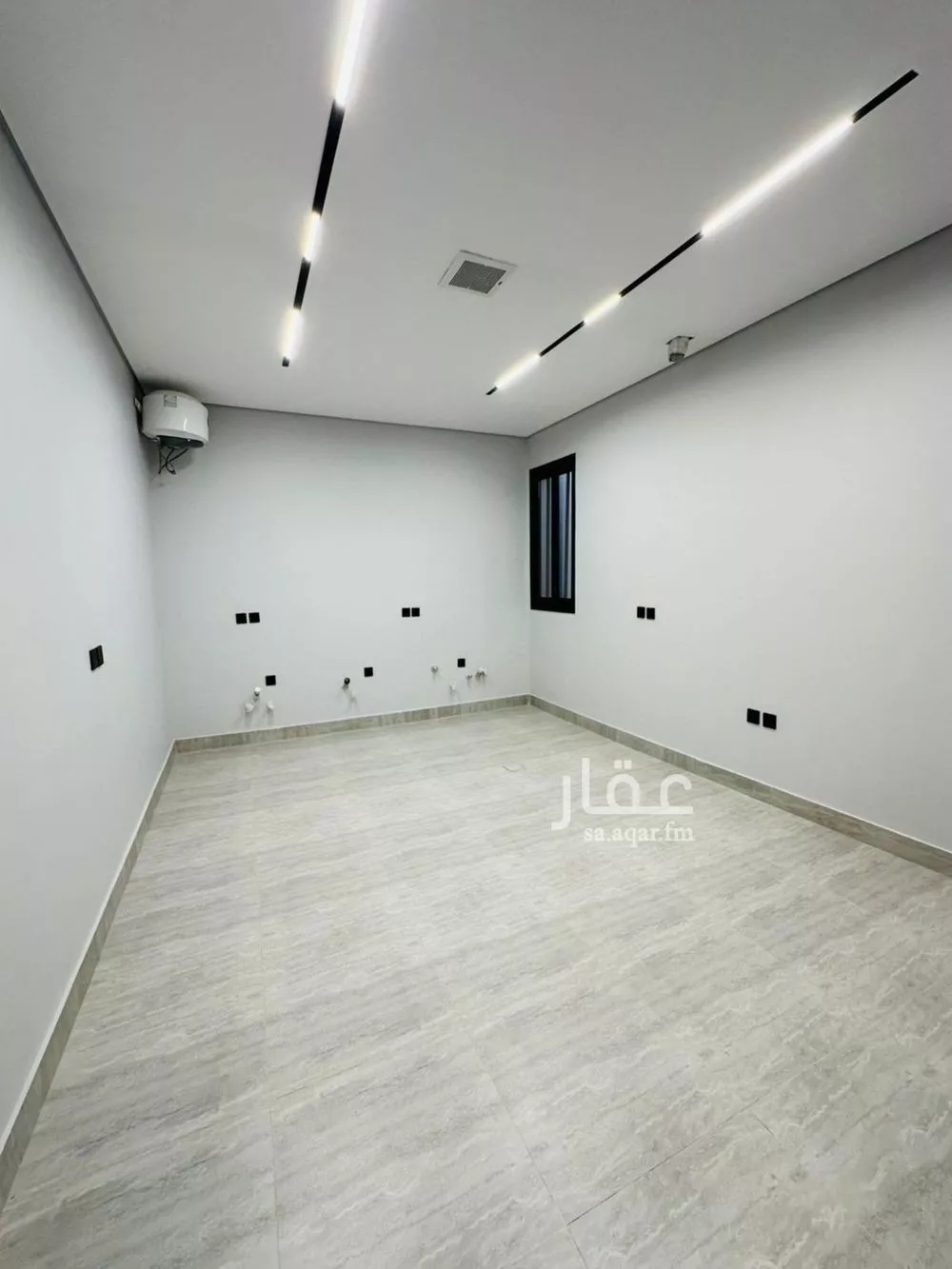 شقة 3 غرف في الخليج 6