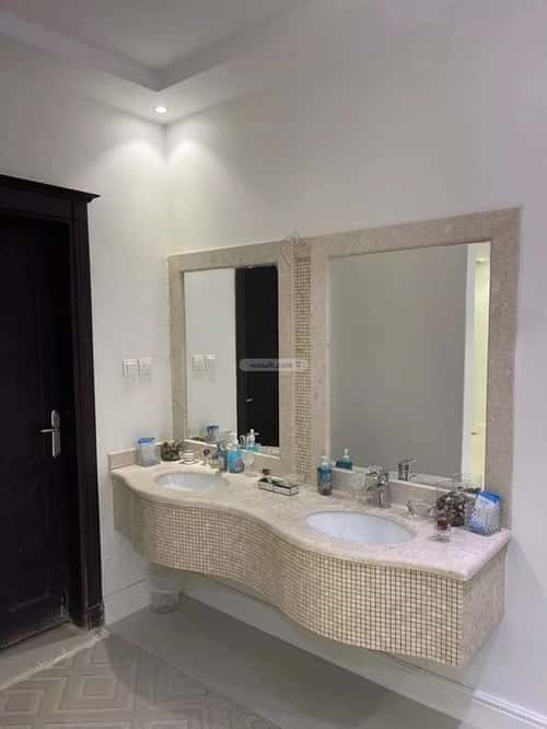 فيلا 6 غرف في النرجس 10