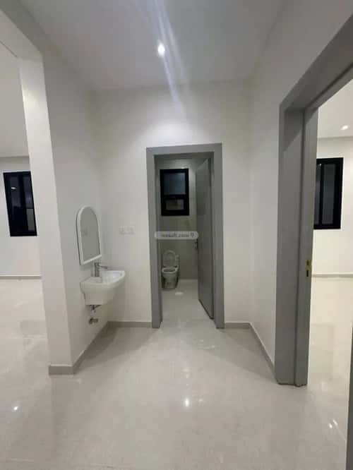 فيلا 8 غرف في المرجان 4