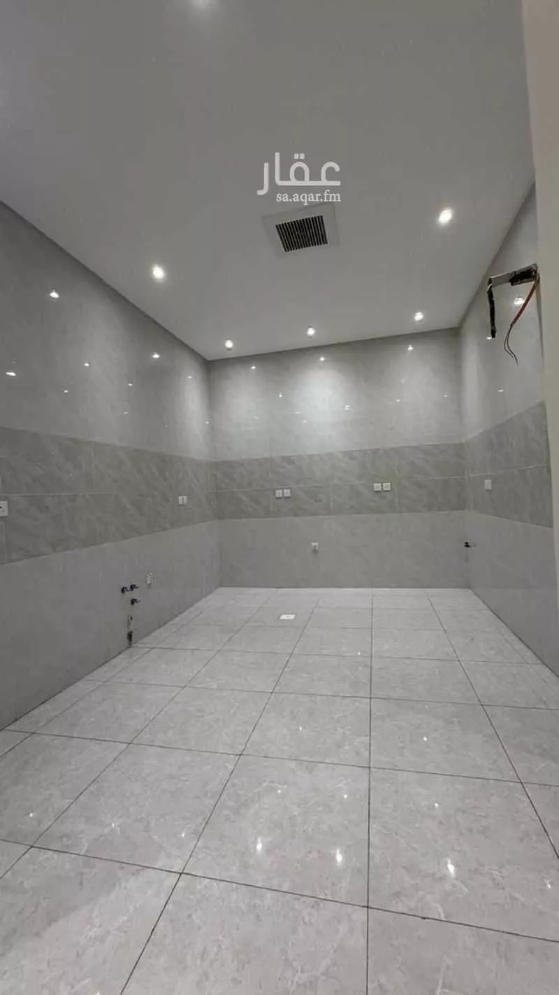 3 bedroom apartment in Al Marwa 4