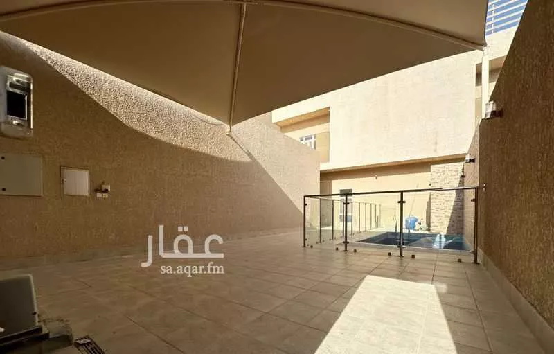 فيلا 6 غرف في الملقا 2