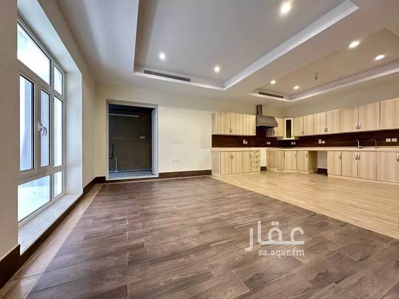 فيلا 6 غرف في الملقا 11