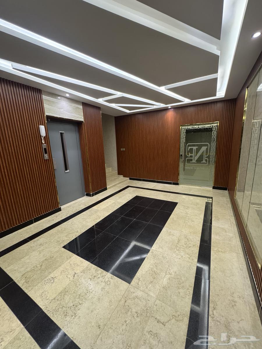 شقة 5 غرف في الريان 2