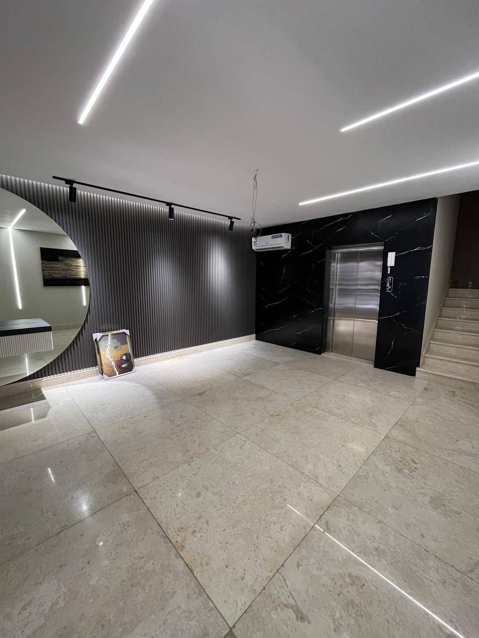 شقة  في الروضة 14