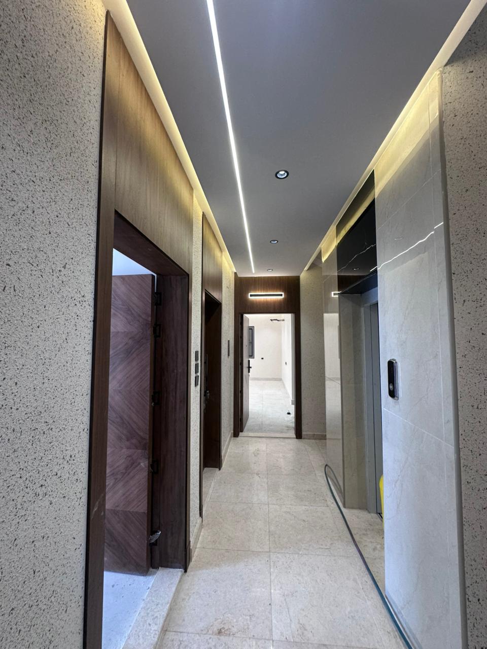 شقة  في السلامة 12