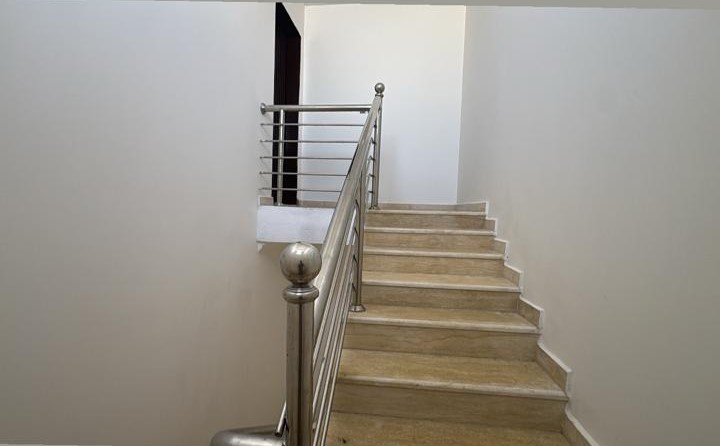 شقة  في طيبة 11