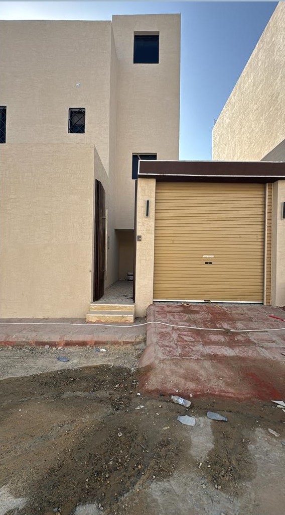 شقة  في طيبة 14