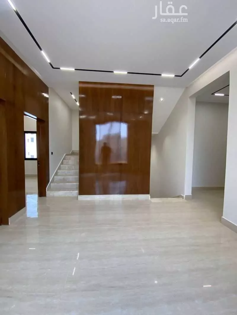 فيلا 6 غرف في الرمال 20