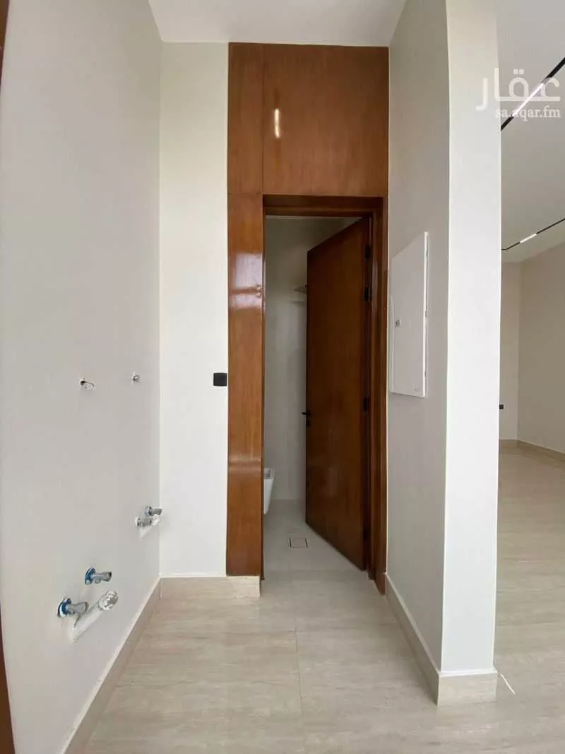 فيلا 6 غرف في الرمال 28