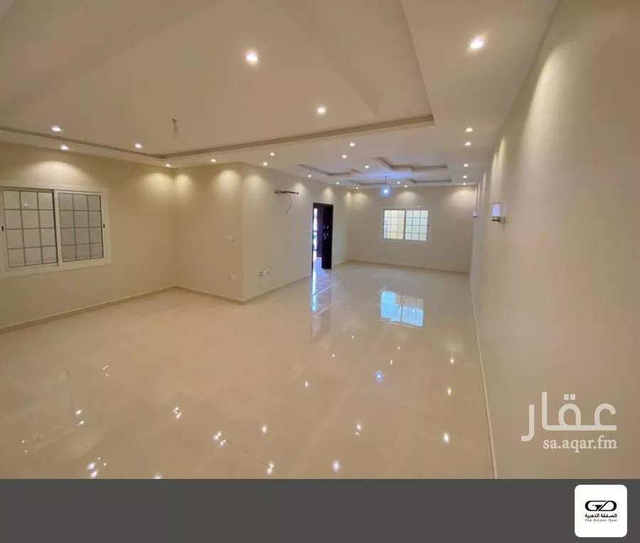 6 bedroom villa in Al Hamdaniyah 2