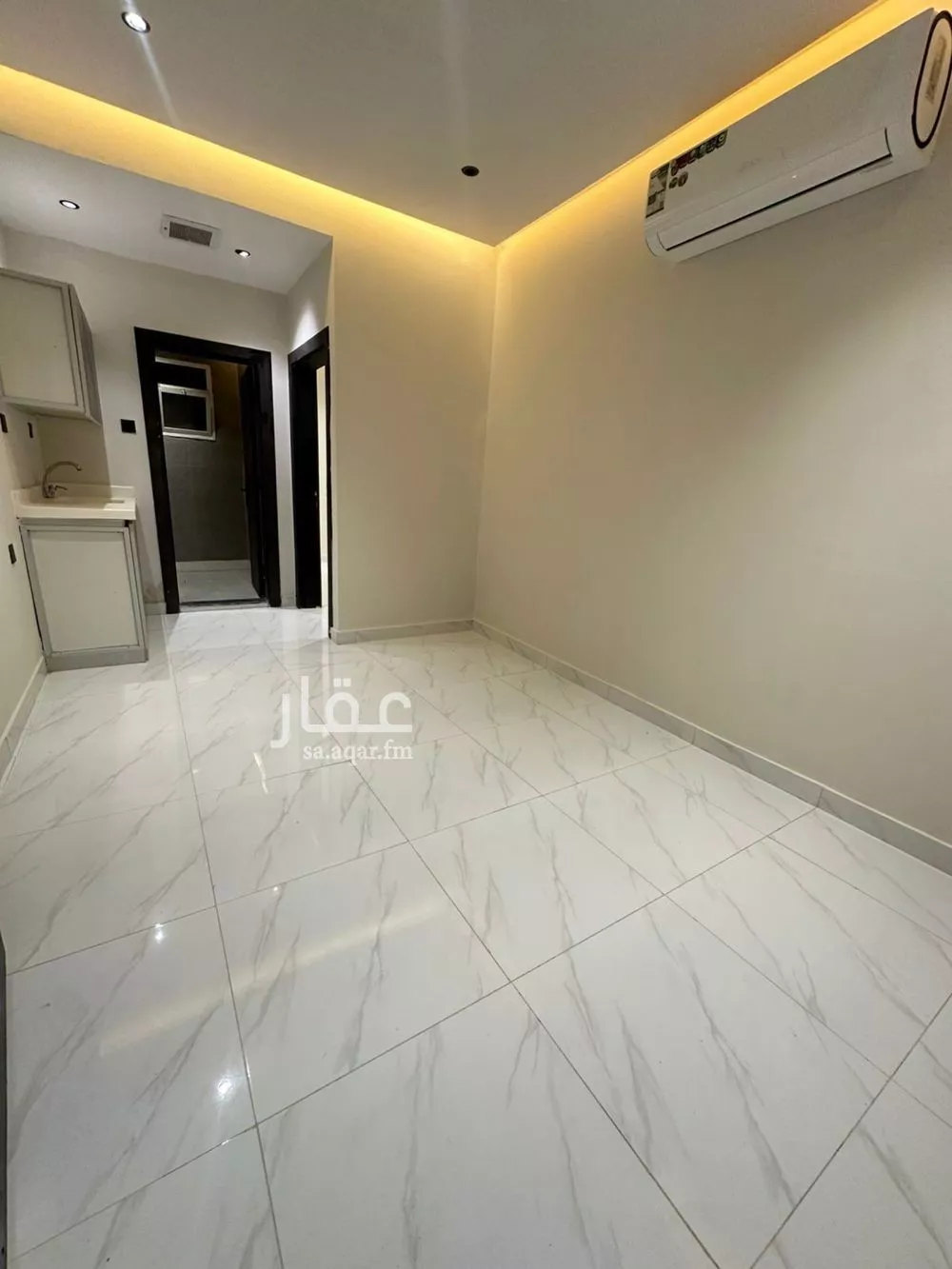 شقة 1 غرف في المغرزات 4