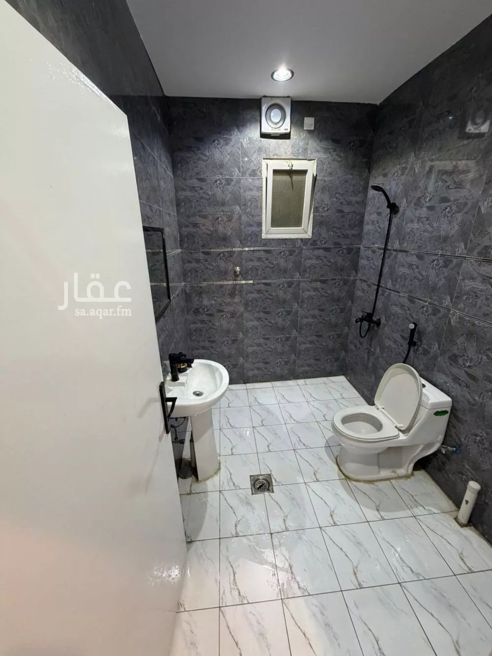 شقة 1 غرف في الازدهار 4