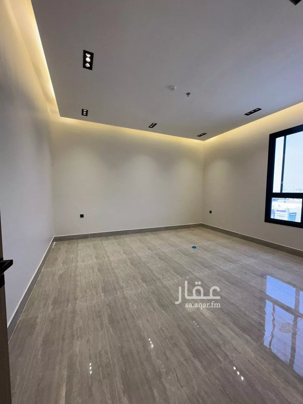 4 bedroom apartment in Al Yarmouk 6