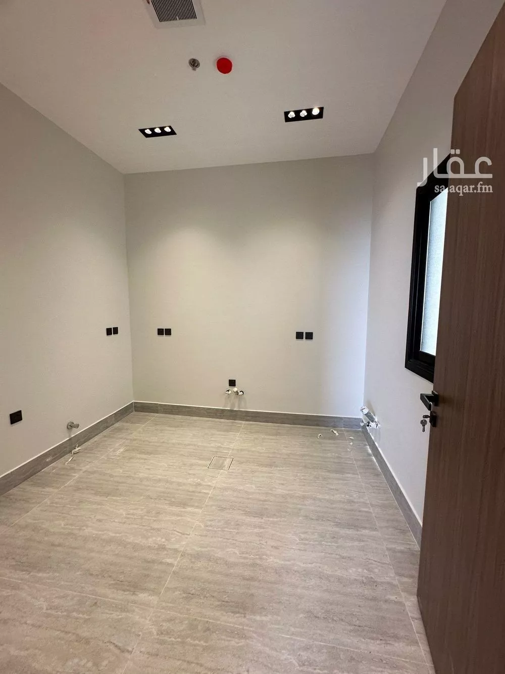 4 bedroom apartment in Al Yarmouk 8