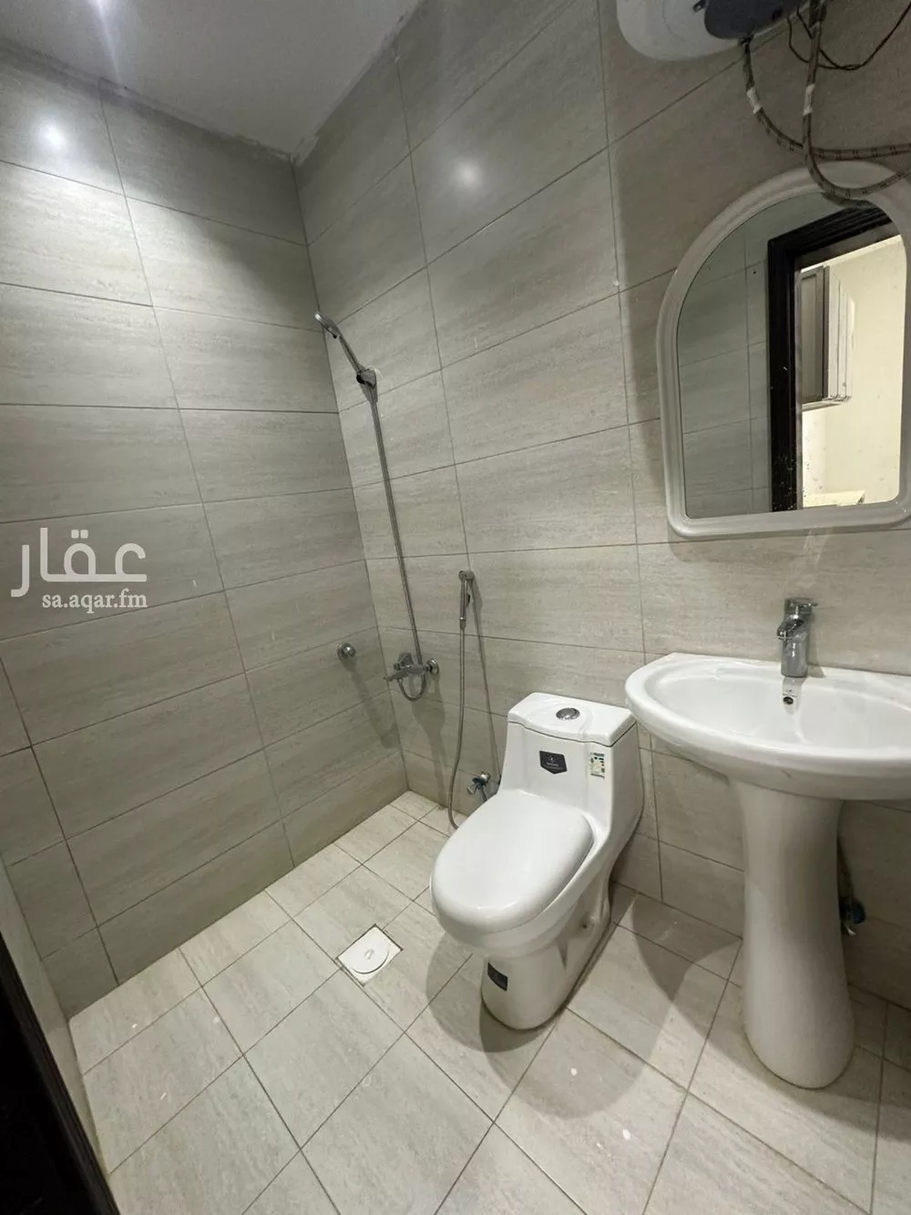 1 bedroom apartment in Dhahrat Laban 10