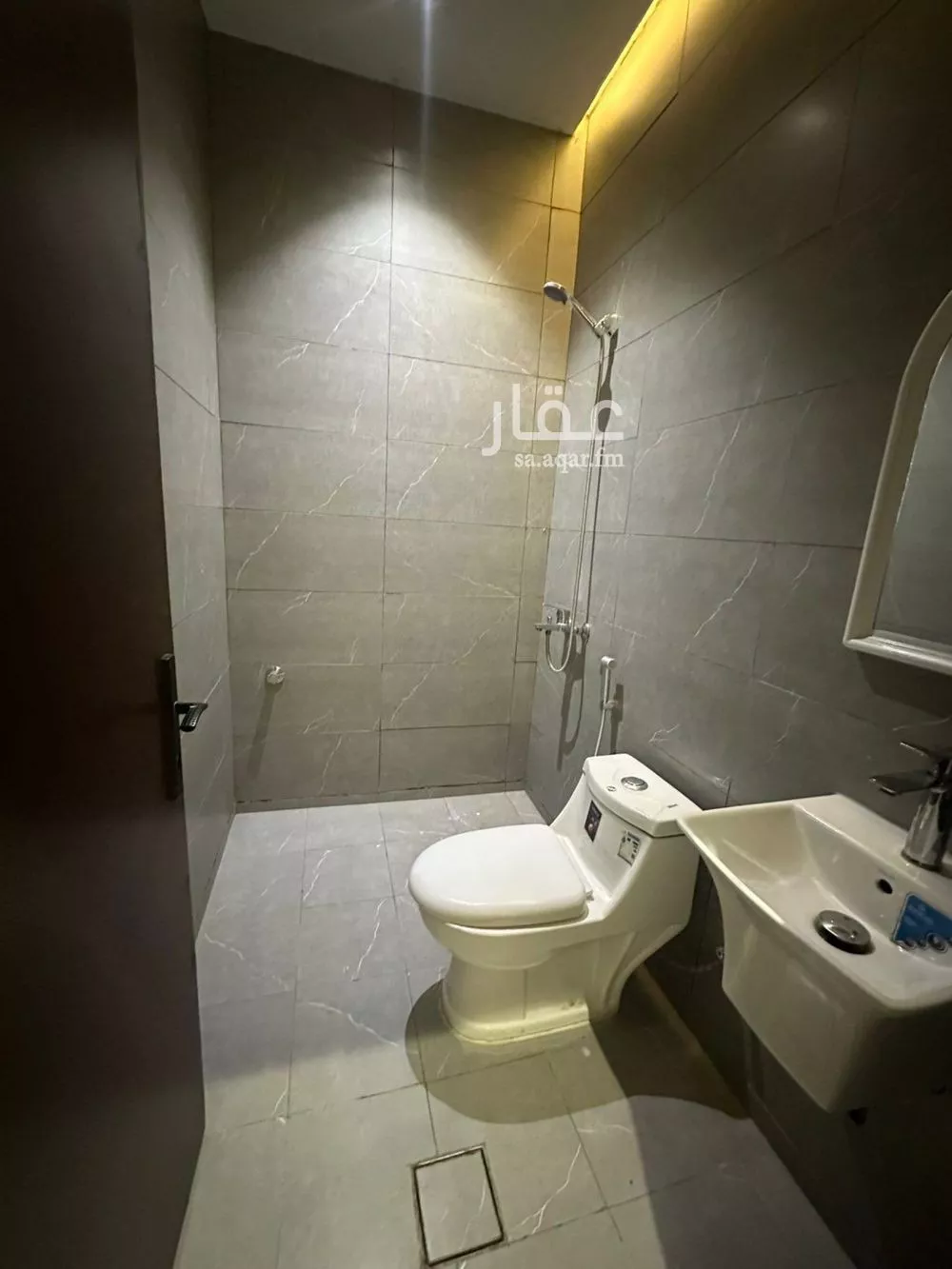 شقة 1 غرف في ظهرة لبن 3