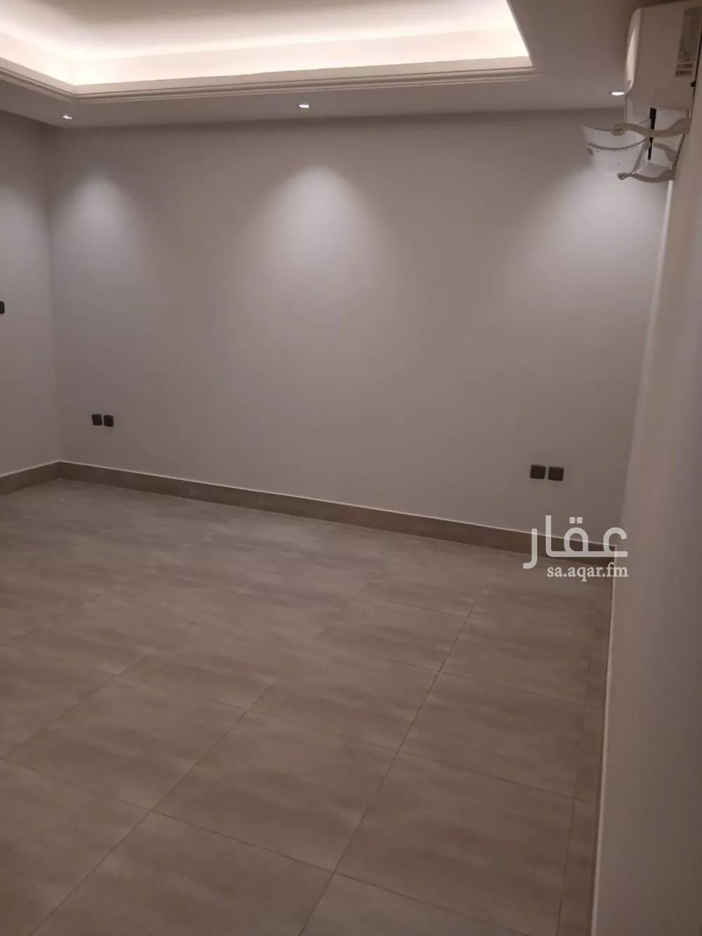 شقة 3 غرف في الملقا 3