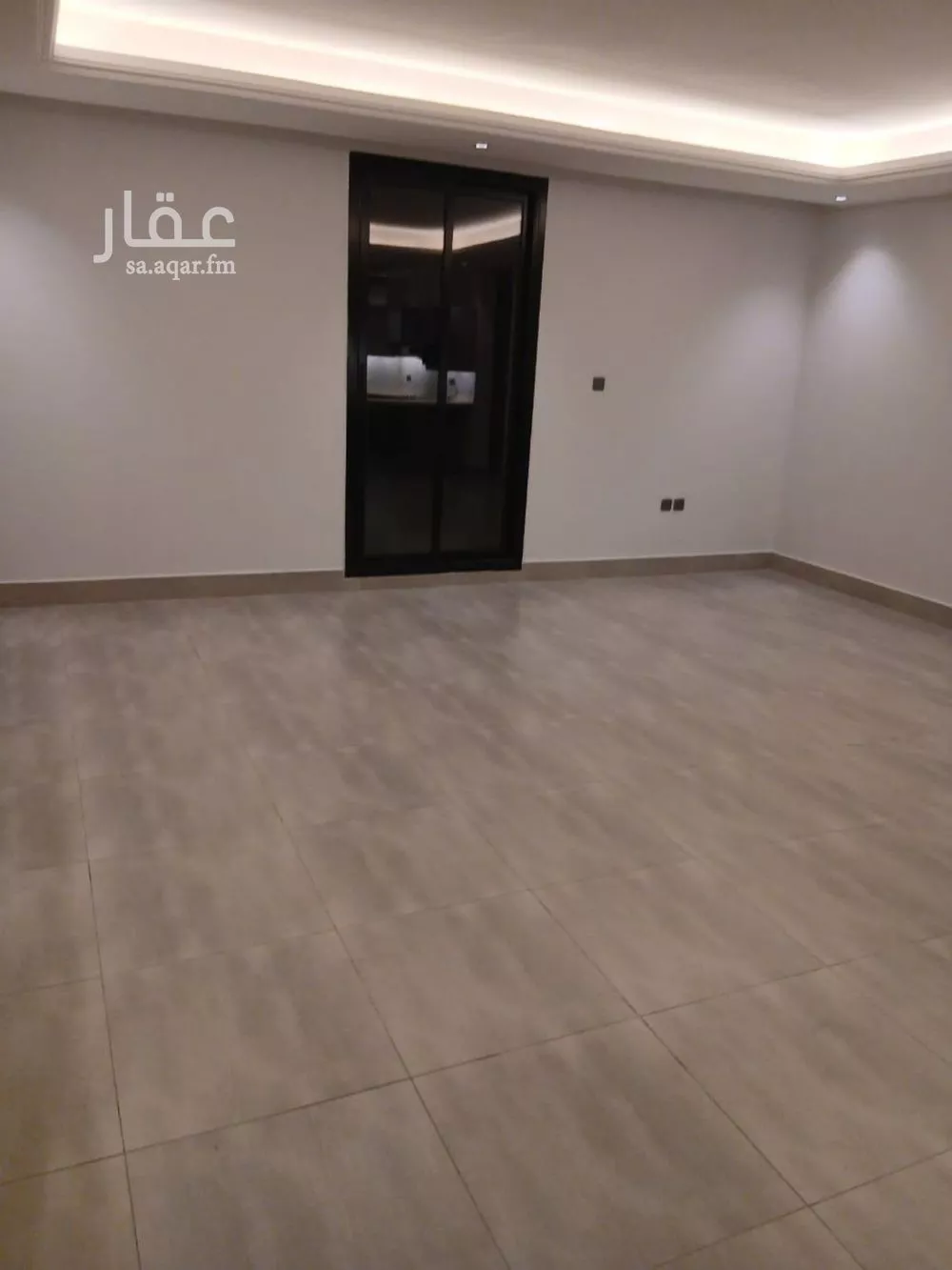 شقة 3 غرف في الملقا 6