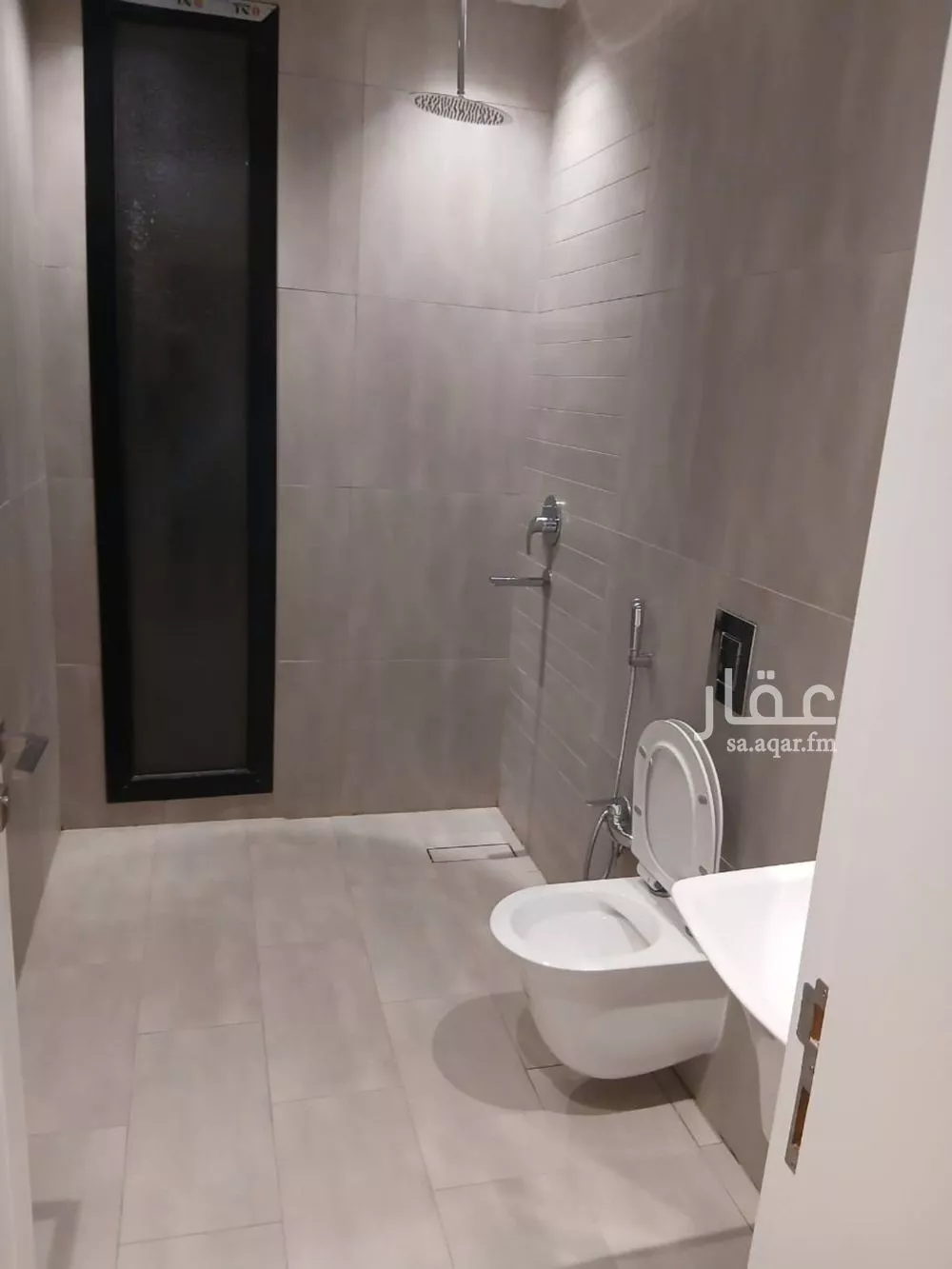 شقة 3 غرف في الملقا 7