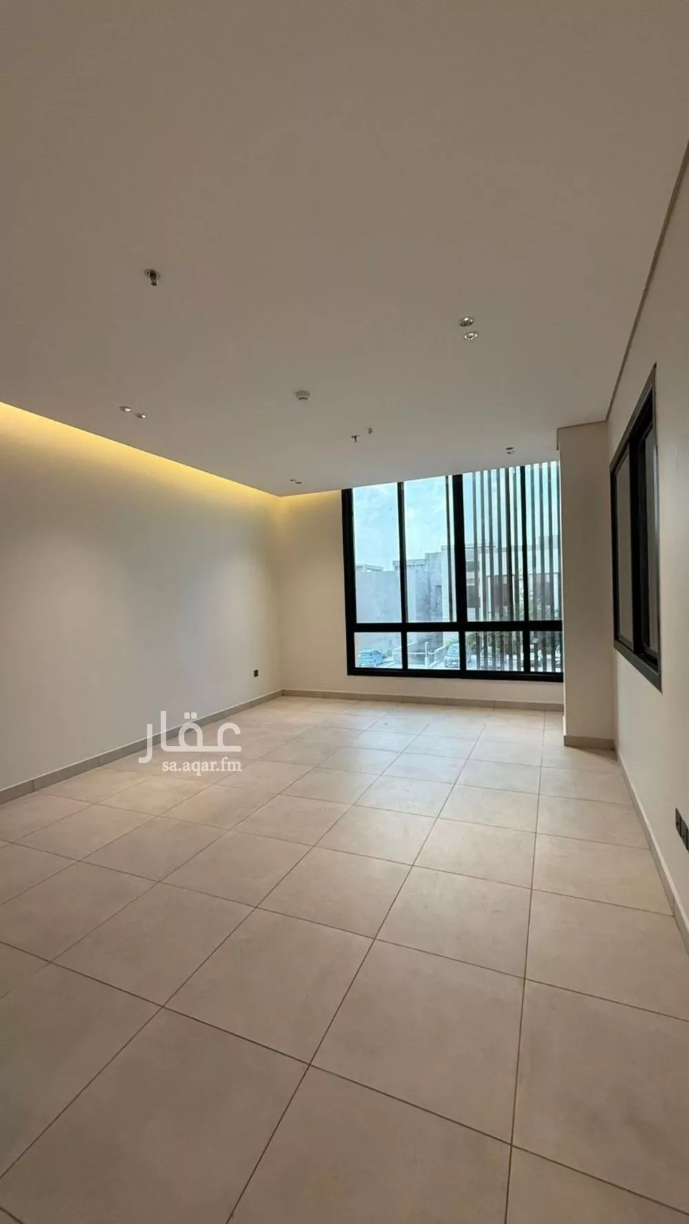 شقة 4 غرف في العارض 11