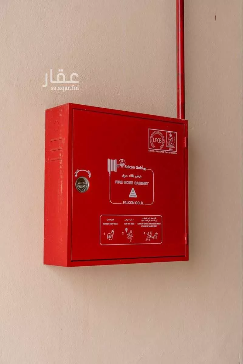 مستودع 513 م² في السلي 8