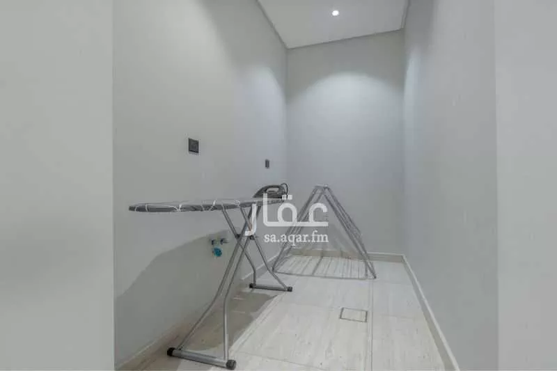 3 bedroom apartment in Al Malqa 19