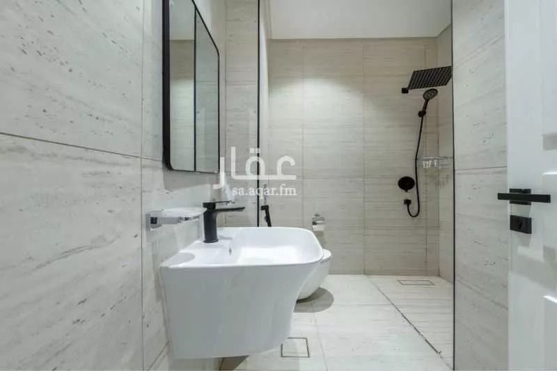 3 bedroom apartment in Al Malqa 25