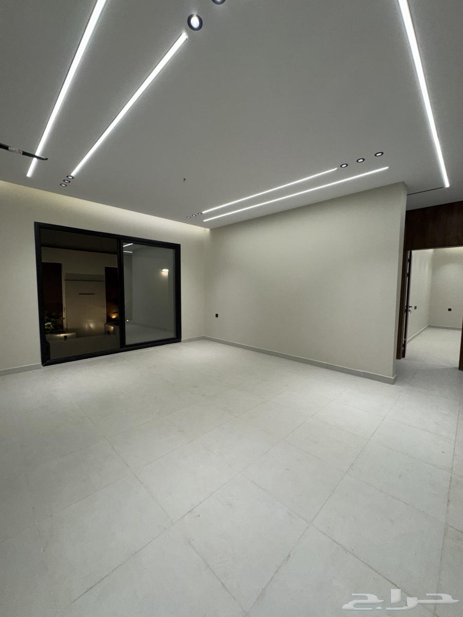 شقة 5 غرف في الرانوناء 17