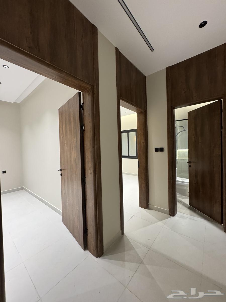 شقة 5 غرف في الرانوناء 21