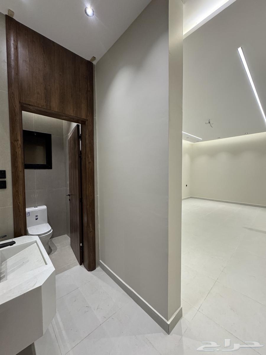 شقة 5 غرف في الرانوناء 26