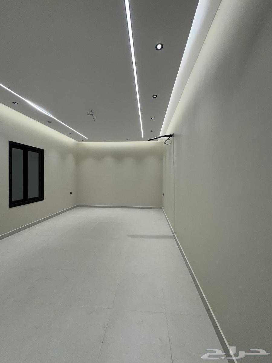 شقة 5 غرف في الرانوناء 29