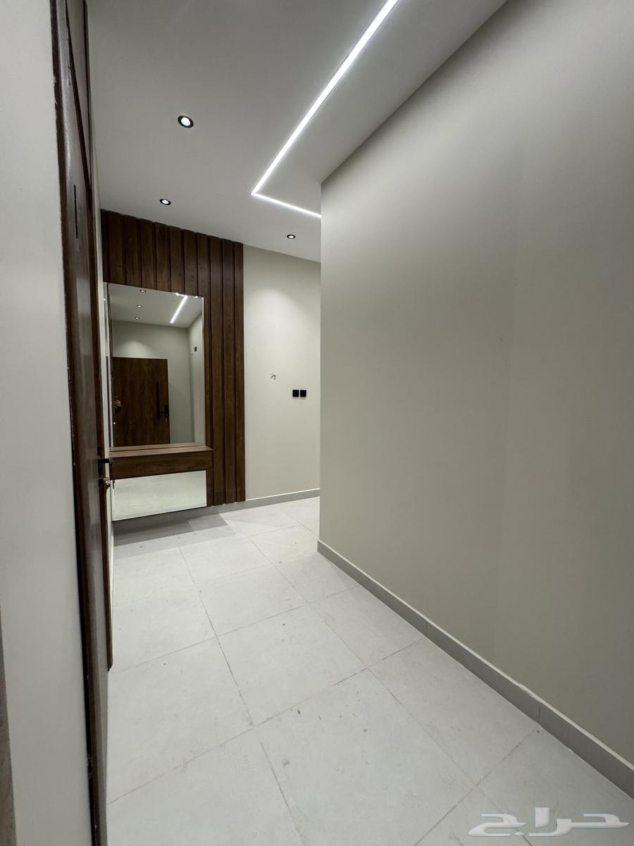 شقة 5 غرف في الرانوناء 30