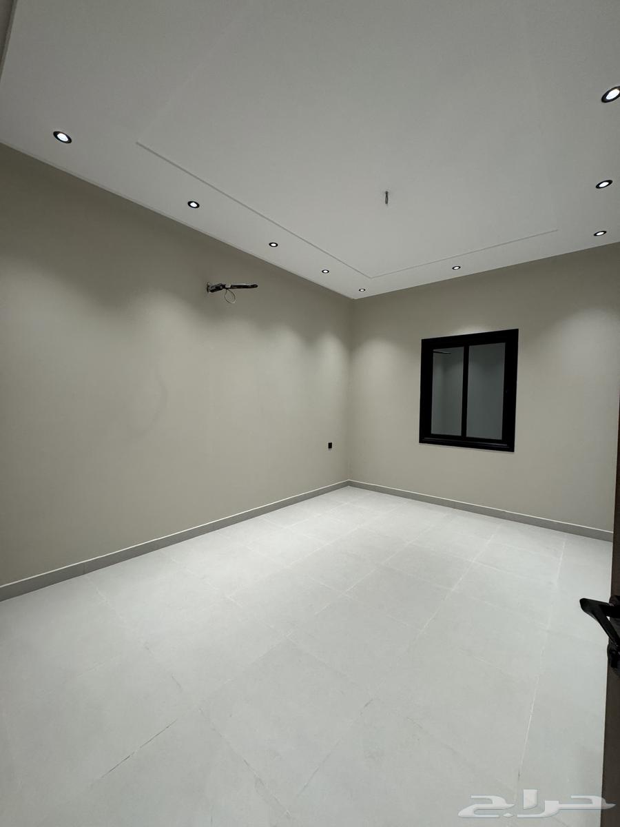 شقة 5 غرف في الرانوناء 32