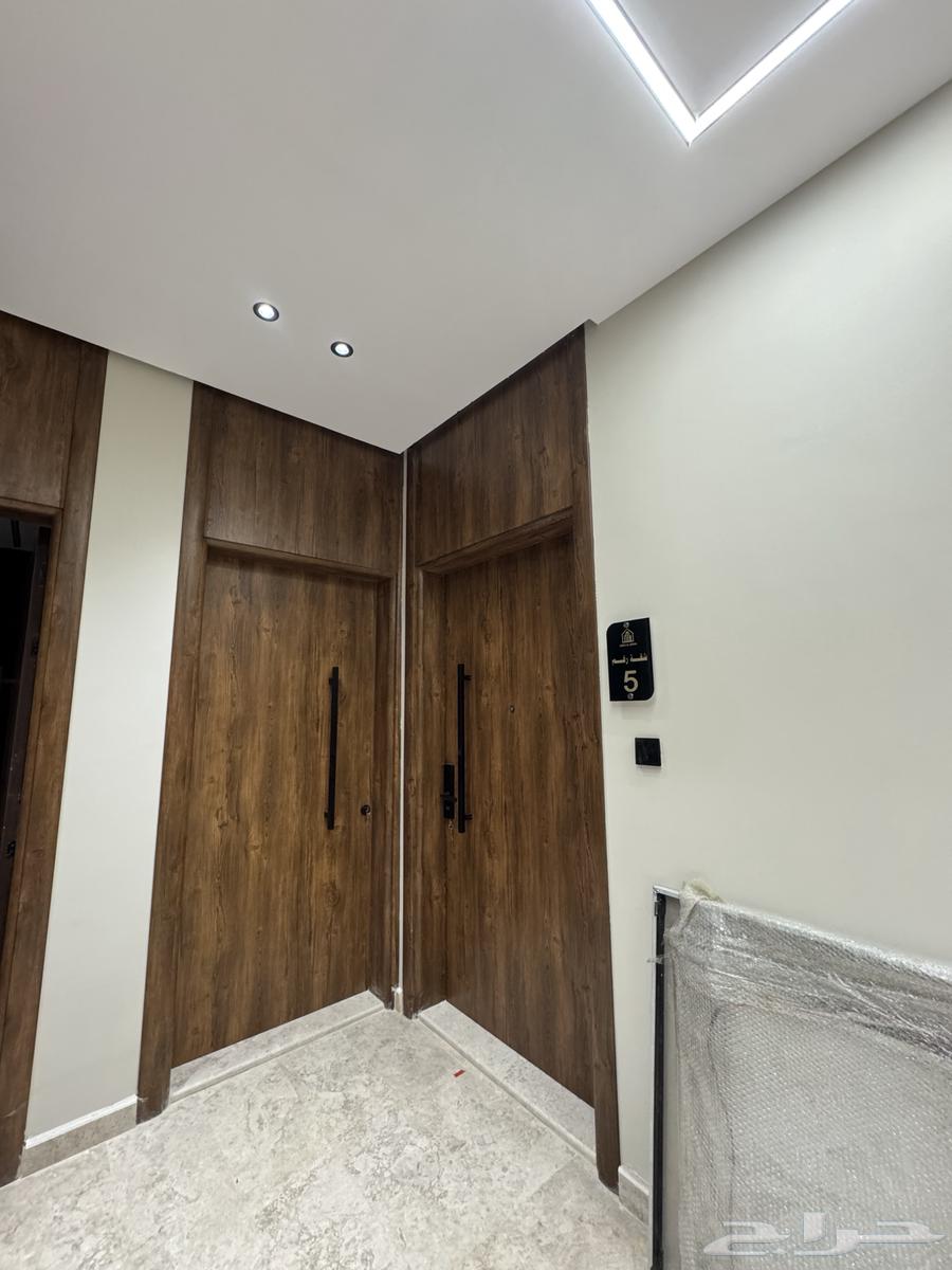 شقة 5 غرف في الرانوناء 48