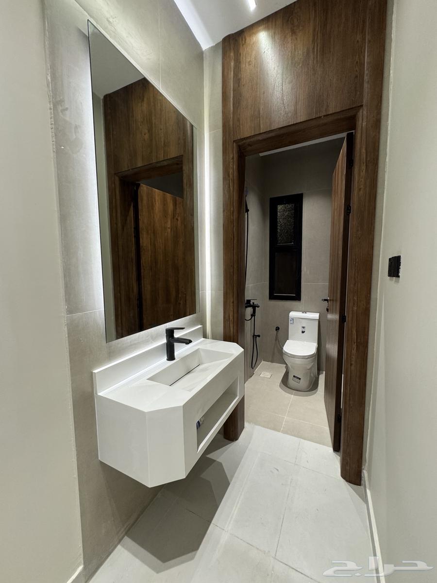 شقة 5 غرف في الرانوناء 51